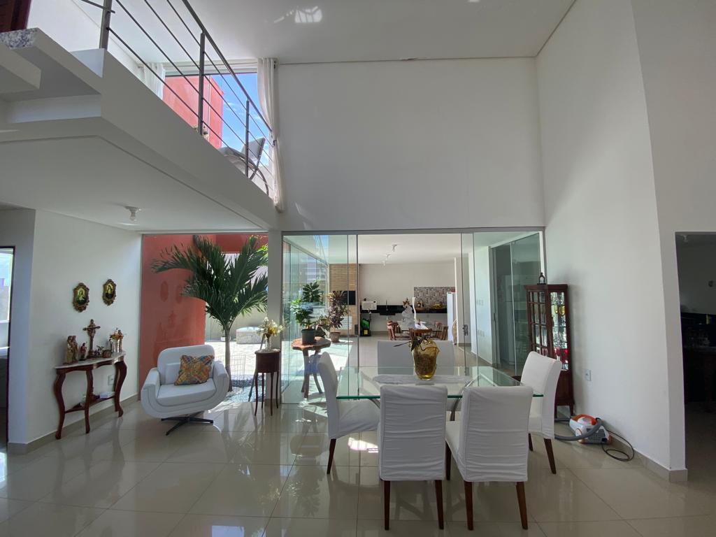 Casa de Condomínio à venda com 3 quartos, 380m² - Foto 3