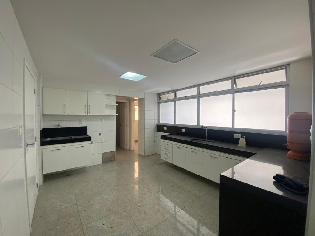 Apartamento à venda com 3 quartos, 278m² - Foto 15