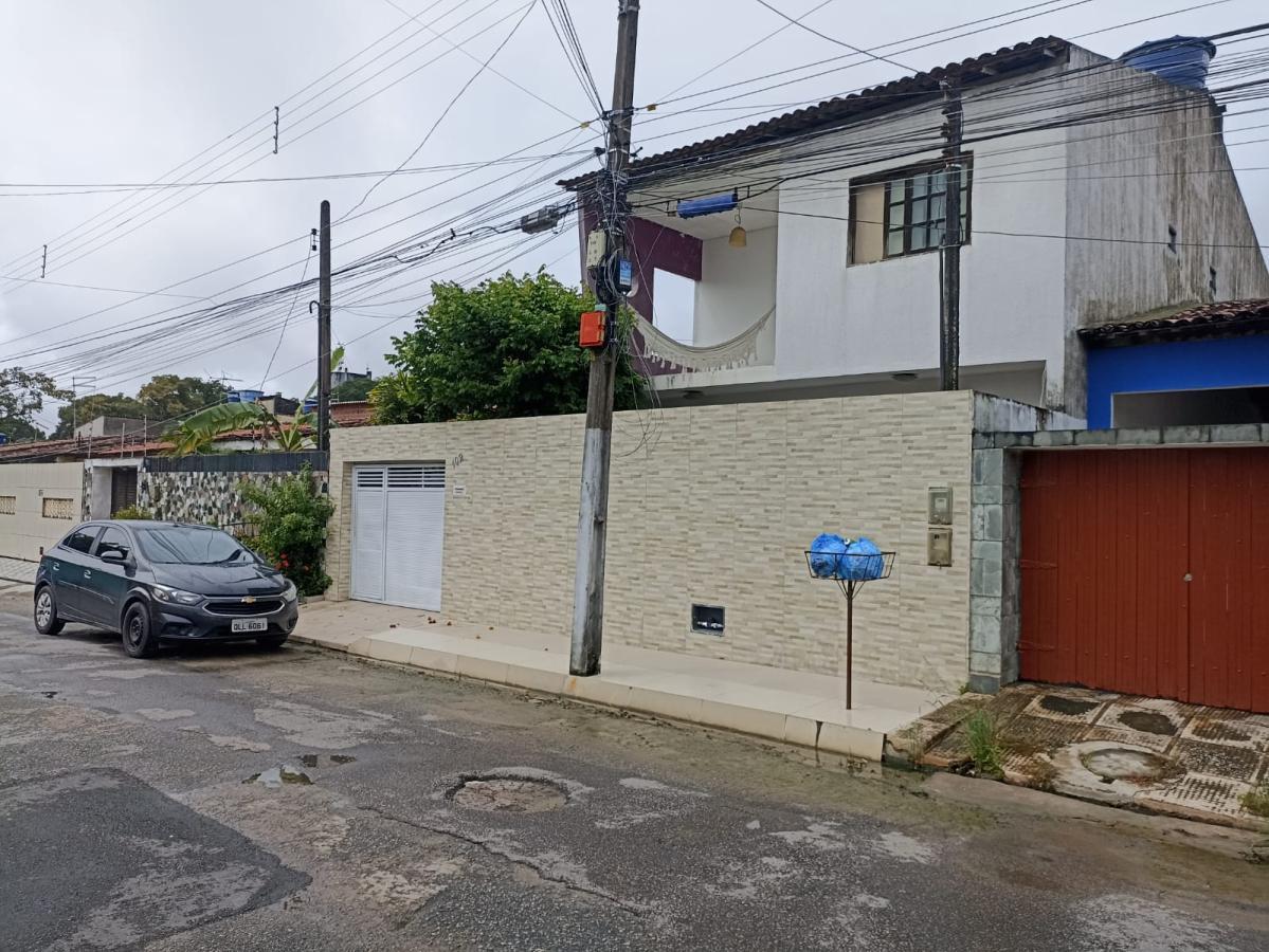 Casa à venda com 3 quartos, 300m² - Foto 1