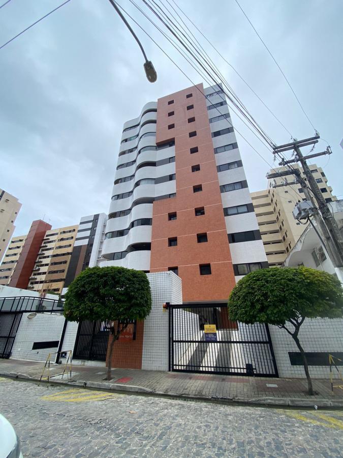 Apartamento à venda com 3 quartos, 125m² - Foto 2