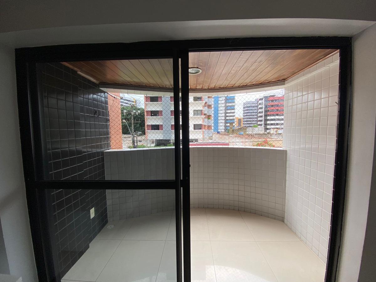 Apartamento à venda com 3 quartos, 125m² - Foto 8