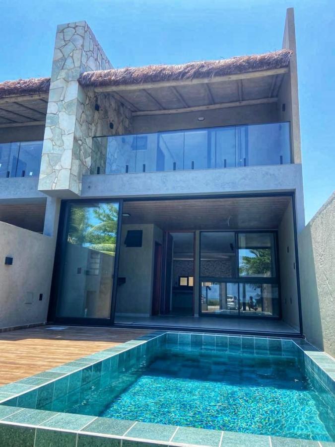 Casa à venda com 3 quartos, 147m² - Foto 1