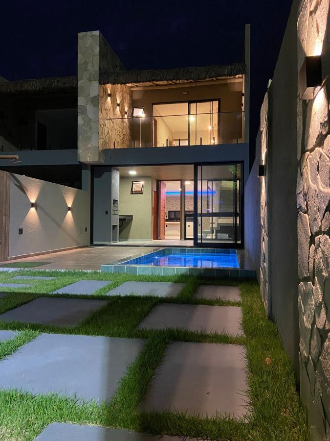 Casa à venda com 3 quartos, 147m² - Foto 2