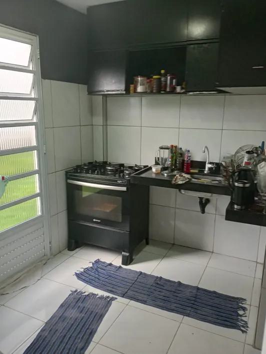 Apartamento à venda com 2 quartos, 70m² - Foto 2