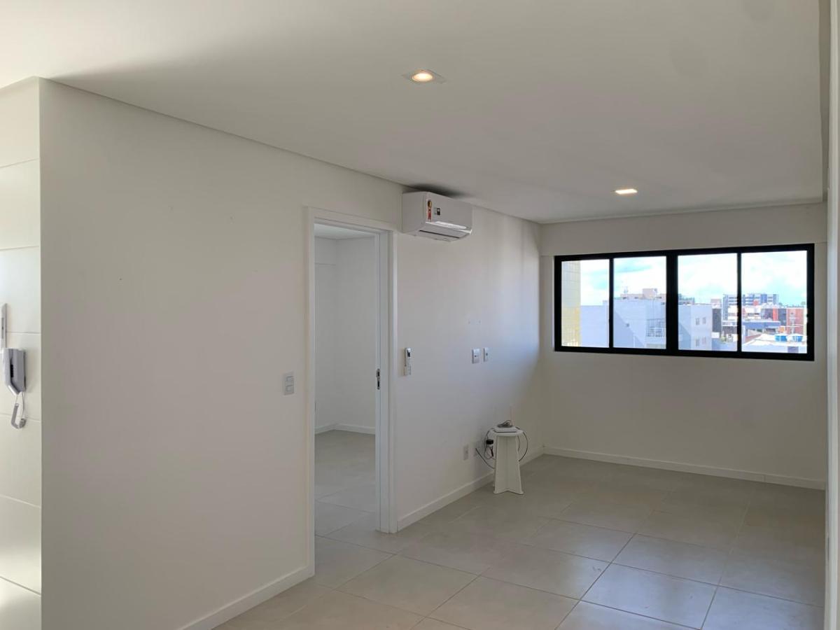 Apartamento à venda com 1 quarto, 38m² - Foto 25