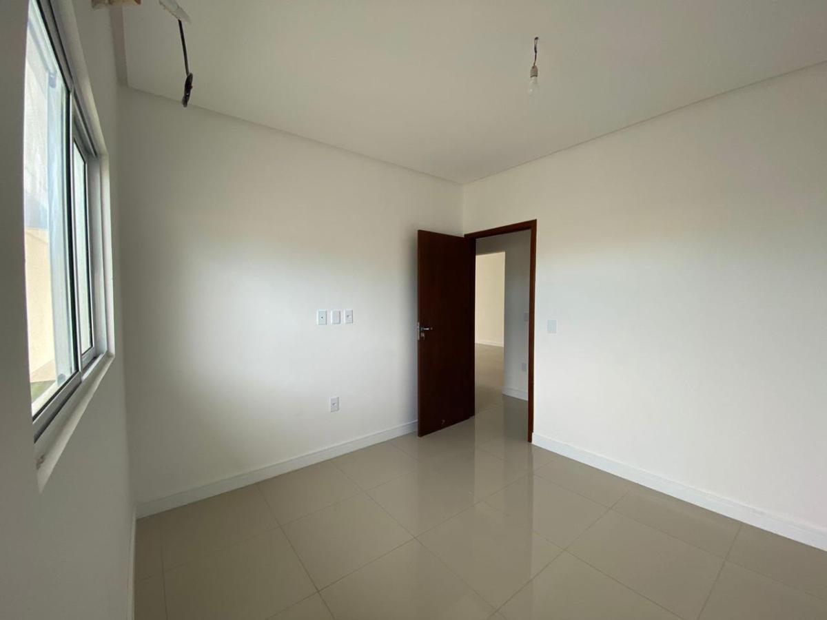 Casa de Condomínio à venda com 3 quartos, 300m² - Foto 20